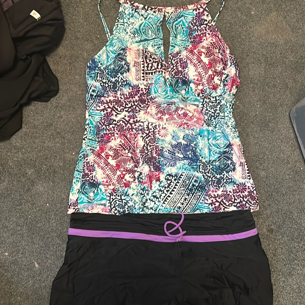 NWOT 2 pc tankini bathing suit size large